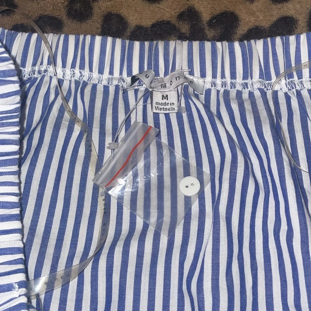 Off-Shoulder Top - Picture 5 of 8